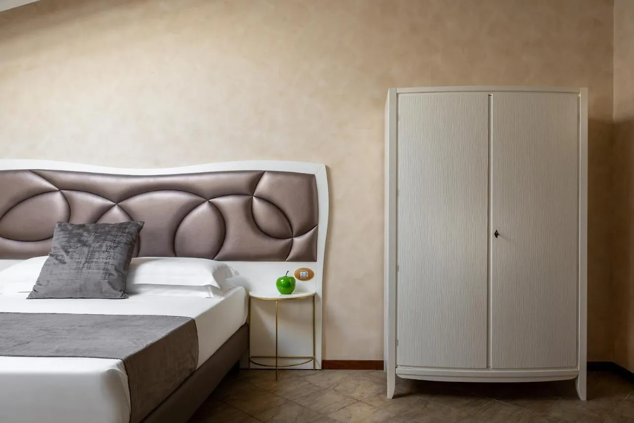 ****  Hotel Mayer & Splendid - Wellness E Spa Desenzano del Garda Italy
