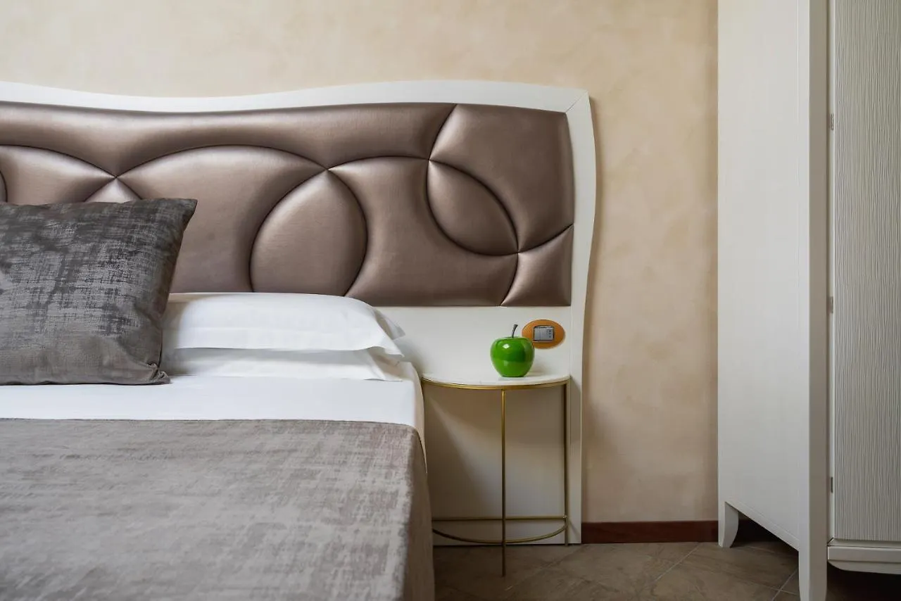 Hotel Mayer & Splendid - Wellness E Spa Desenzano del Garda 4*,