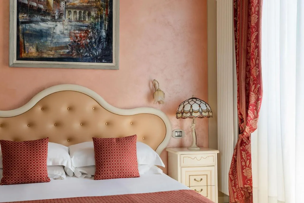 Hotel Mayer & Splendid - Wellness E Spa Desenzano del Garda