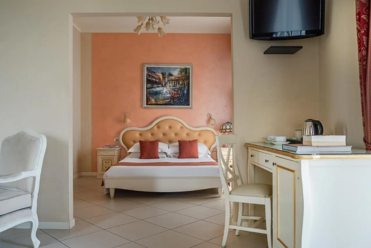 Hotel Mayer & Splendid - Wellness E Spa Desenzano del Garda 4*,